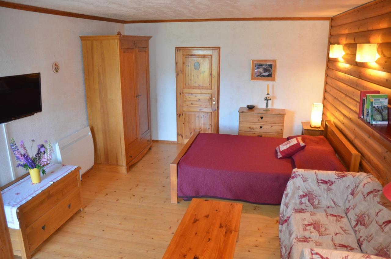 Appartement Chalet Rouge Sorbier à Font-Romeu-Odeillo-Via Extérieur photo